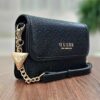 SaveClip.App_712326757_18266249656294085_1568679203654273649_n GUESS CARTERA MUJER INDIRA SHINY LOGO CROSSBODY NEGRO MONOGRAMA